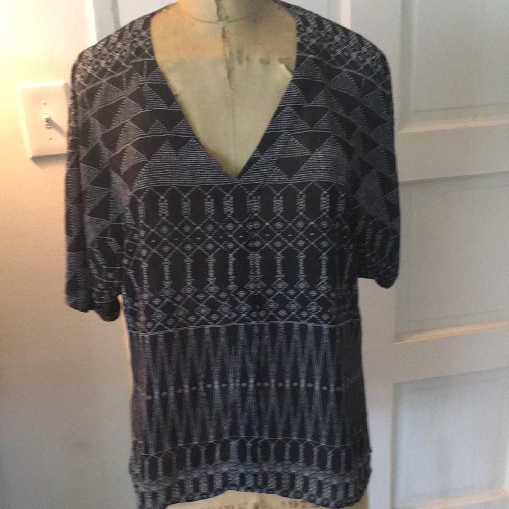 Slip over v nk top